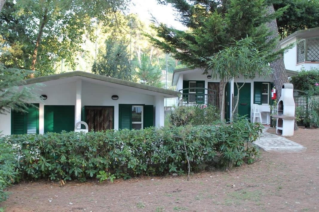 Camping Villaggio Internazionale San Menaio Εξωτερικό φωτογραφία